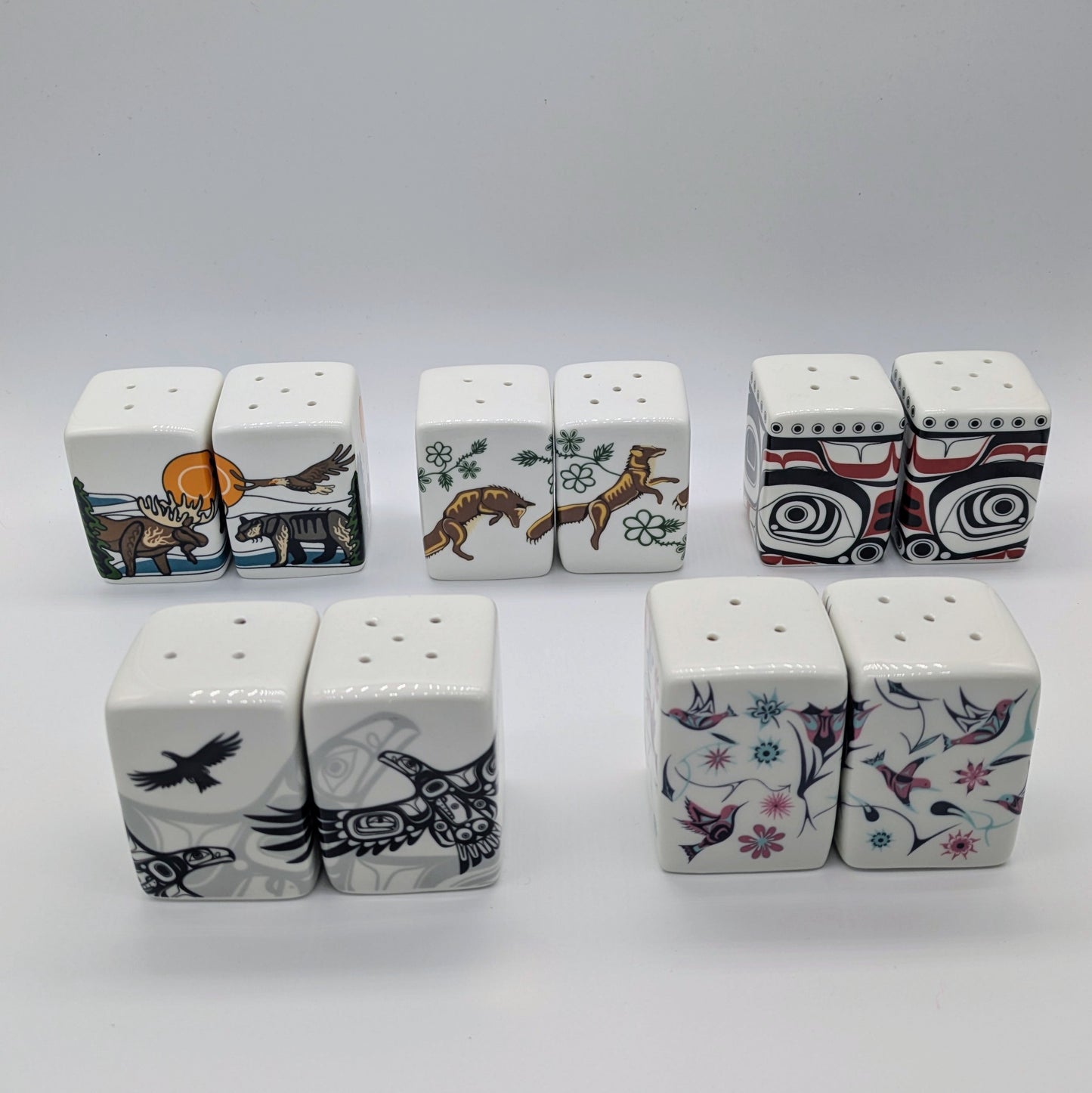 Salt & Pepper Shaker Set